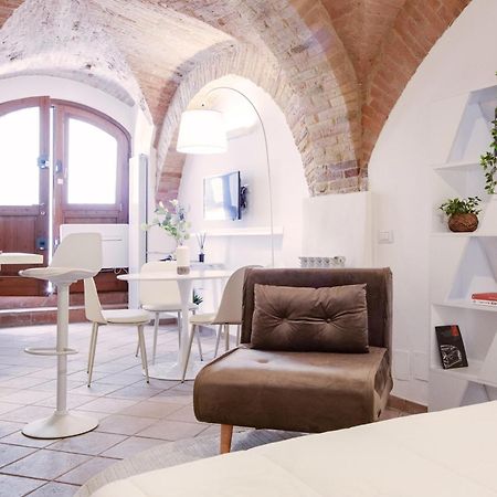 Medieval Flat With Whirlpool Bath ペルージャ エクステリア 写真