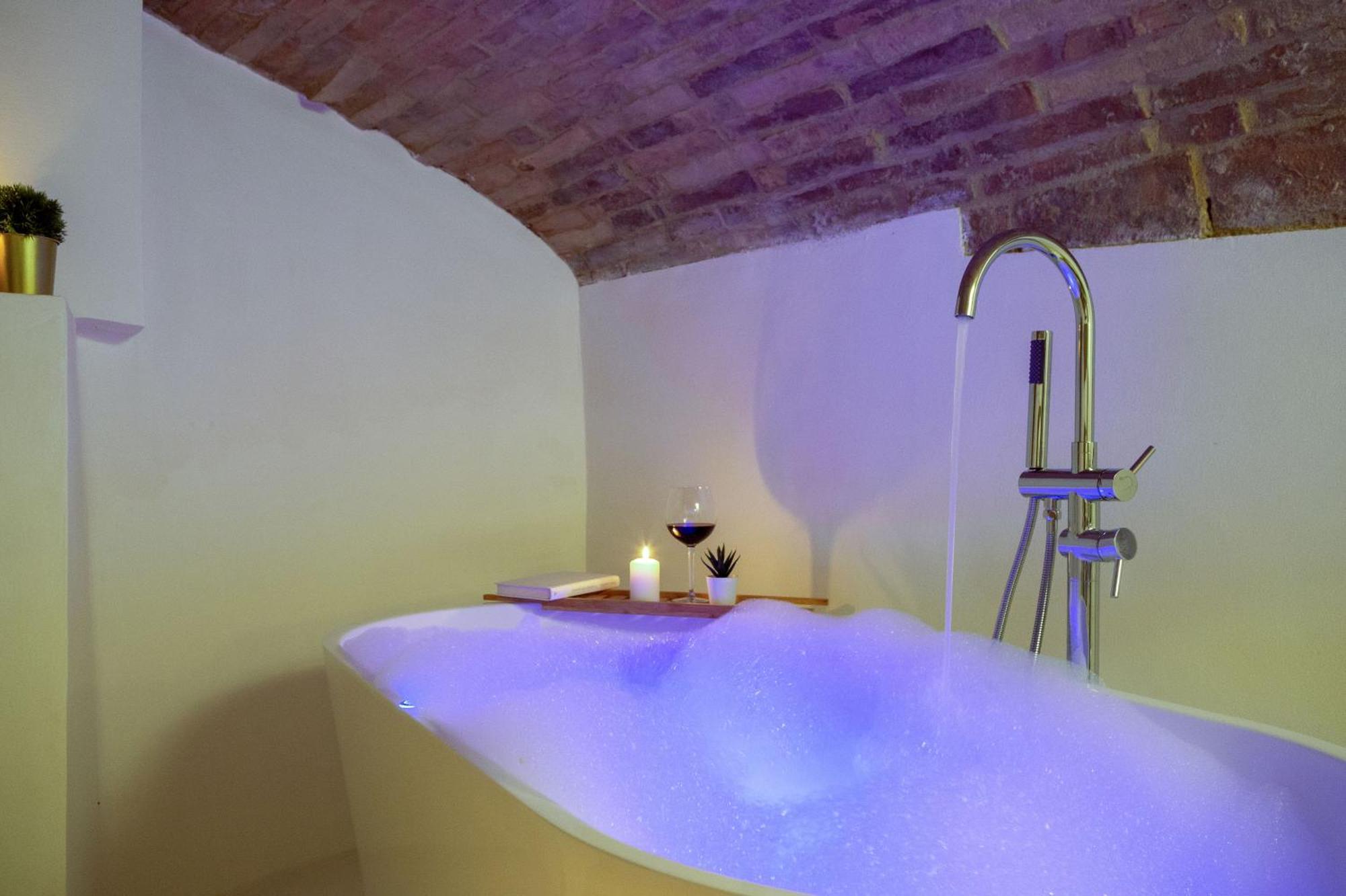 Medieval Flat With Whirlpool Bath ペルージャ エクステリア 写真